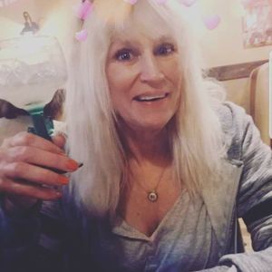 Meet your Posher, Carol